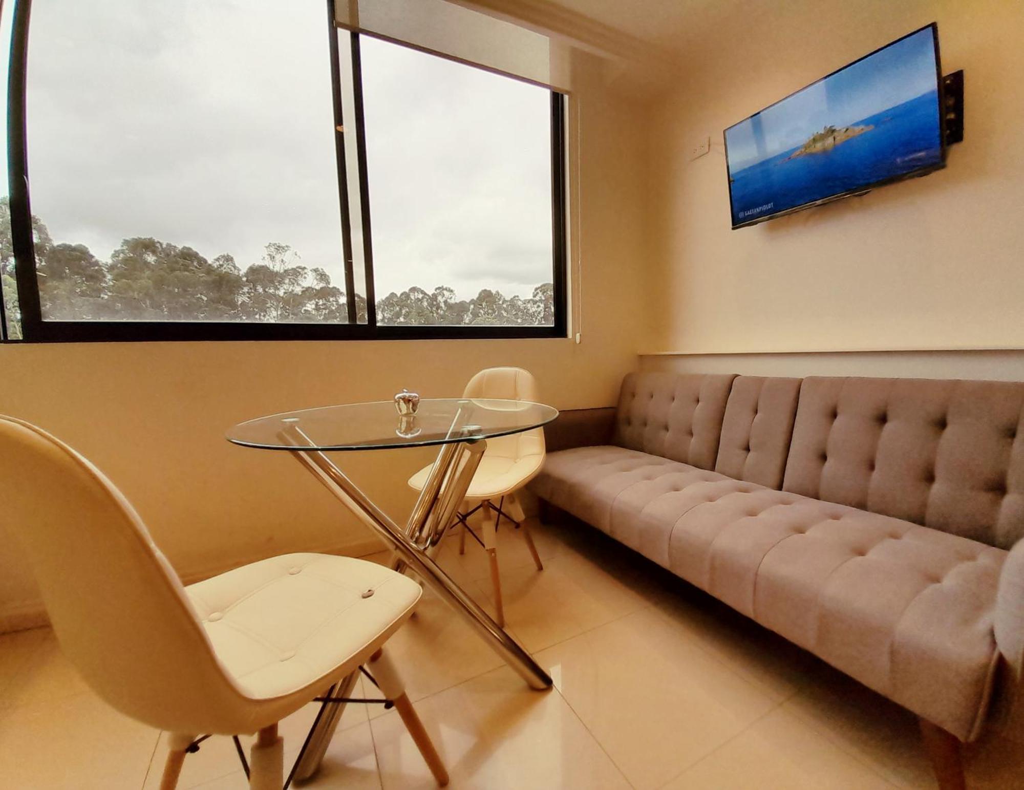 Elegante Suite Privada En Cuenca - Parqueo Incluido 外观 照片