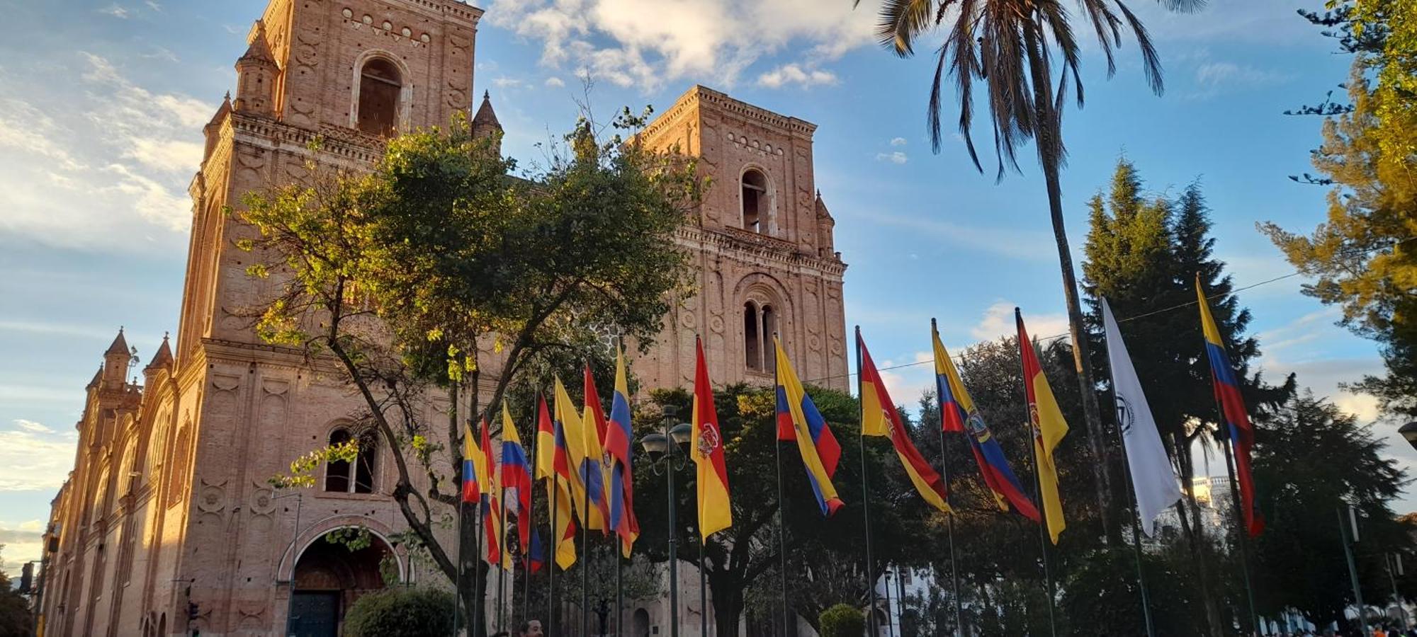 Elegante Suite Privada En Cuenca - Parqueo Incluido 外观 照片